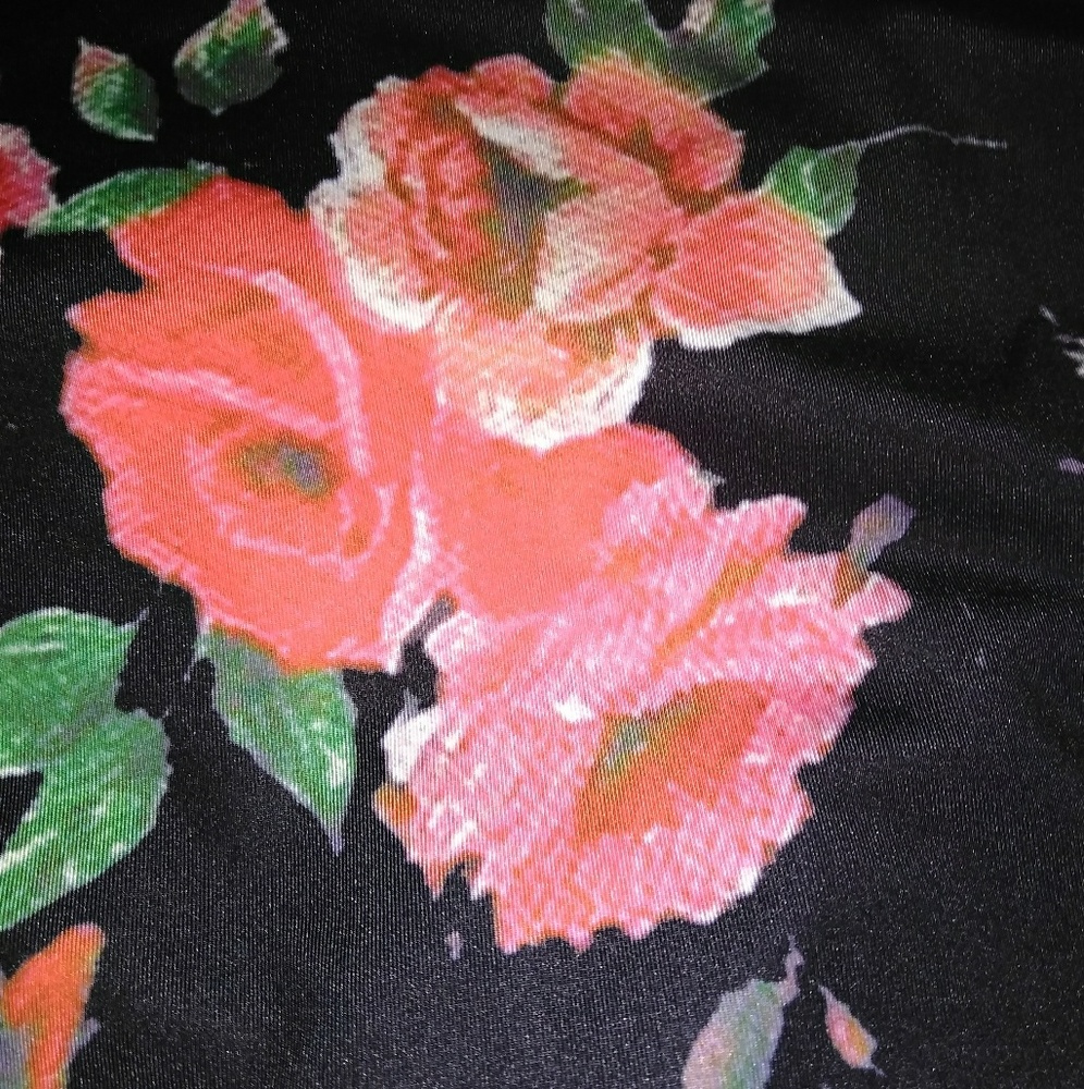 🆕⭐Mod Black floral roses midi dress⭐ - Picture 5 of 7